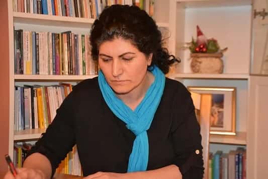 Suna Arev insan hikayeleri ile Rastî’de