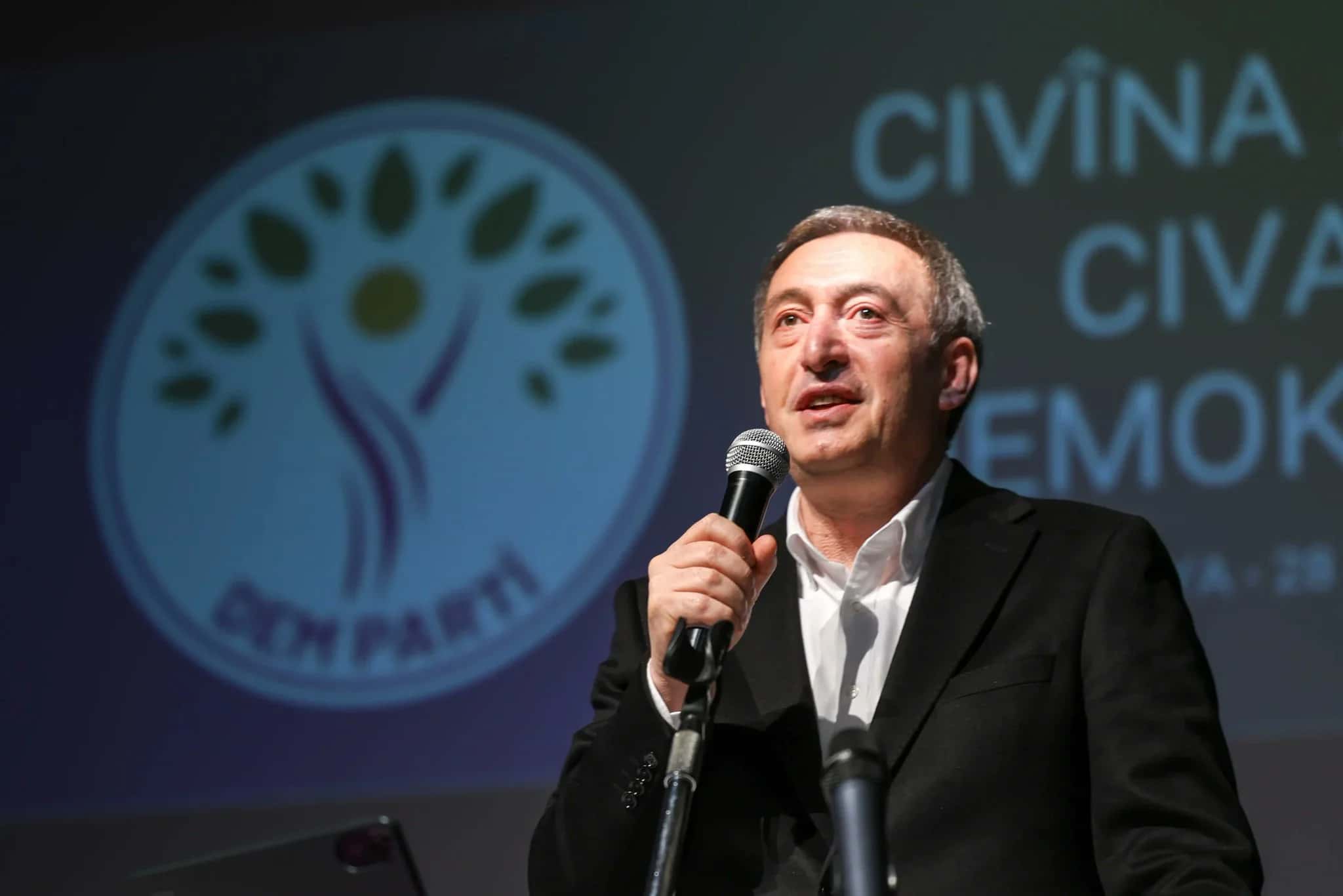 Bakırhan: Ne saldırıyı destekliyoruz ne de İran’ın mevcut çürümüş sistemini
