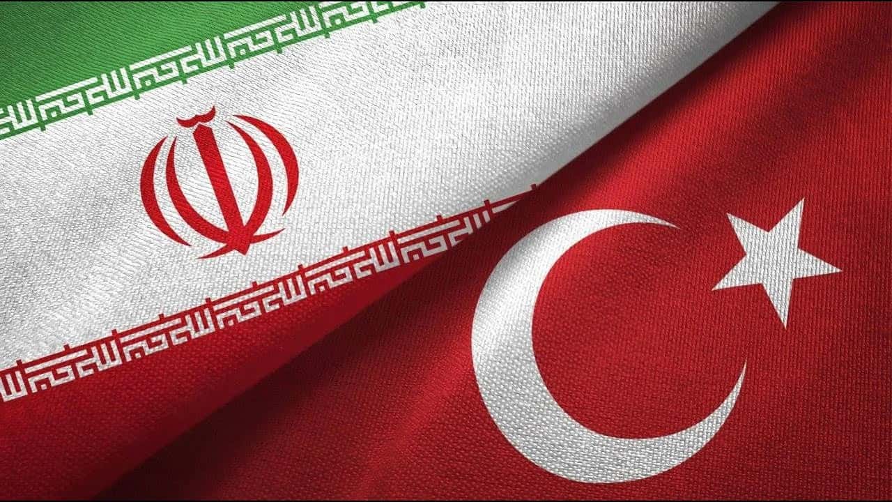 İran: Türkiye'ye füze atmadık