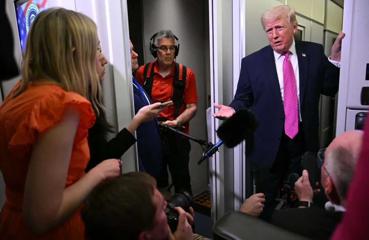 Trump'tan yeni İran çıkışı: "Biz zaten rejimi değiştirdik"