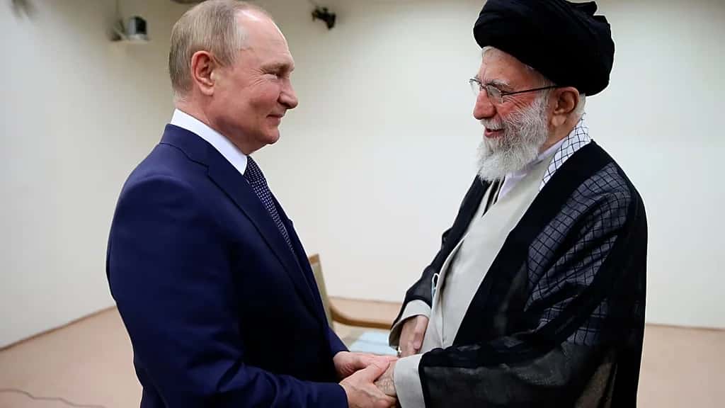 Putin'den Hamaney için taziye mesajı