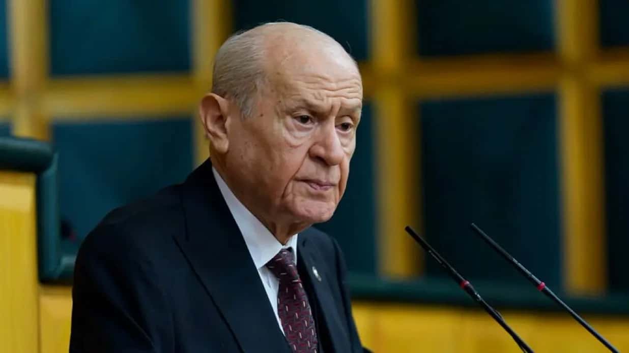 MHP lideri Bahçeli'den Özgür Özel'e sert tepki: Ergen devrimciliği sorumlu siyaset anlayışı