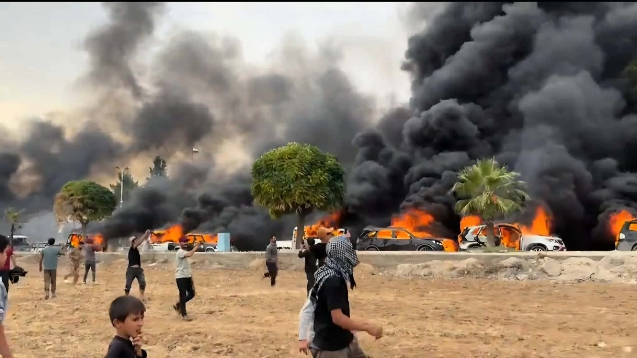 Girê Spî'de saldırıya uğrayan Kürt aileler Kobani'ye ulaştı