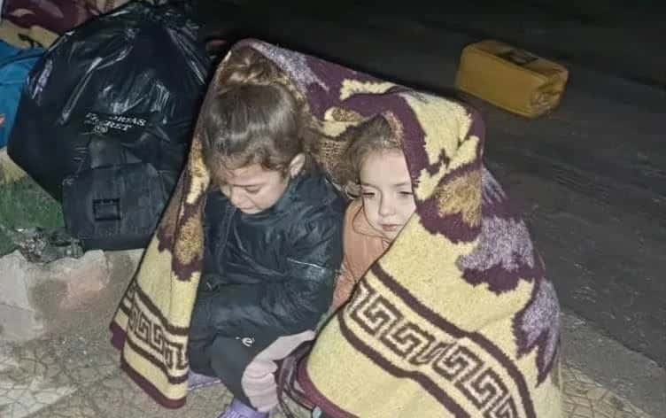 Dr. Begi uyardı: Kobani’de ilaçsızlık nedeniyle en az 3 çocuk hayatını kaybetti