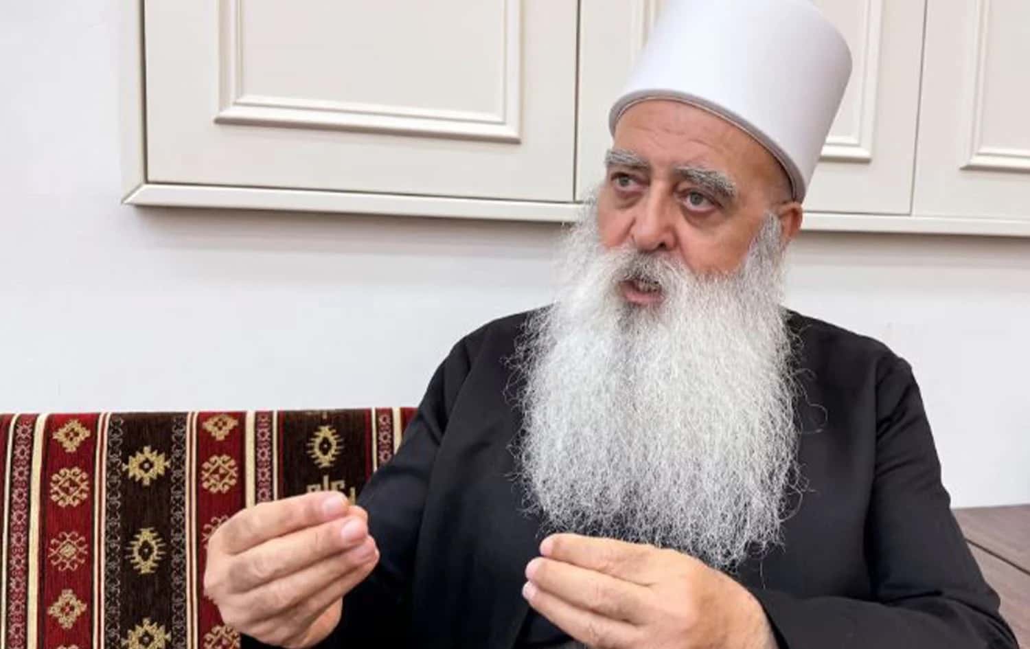 Dürzi lider: Dürziler ağır bir abluka altında