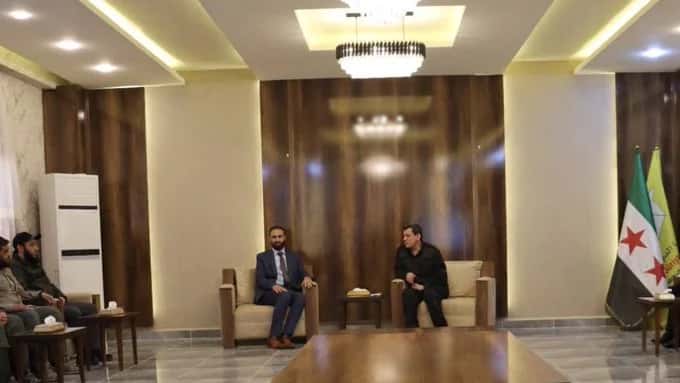 Mazlum Abdi, Şara'nın özel temsilcisiyle Haseke'de görüştü