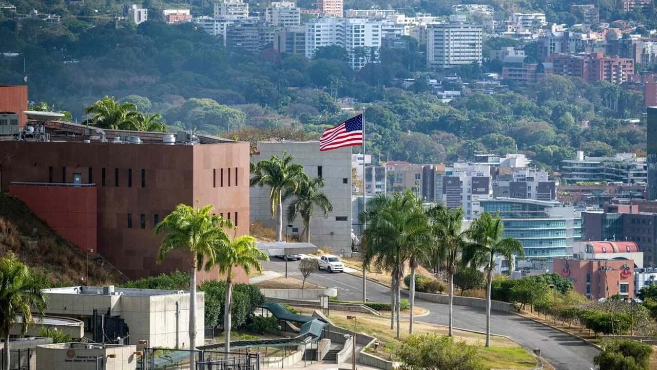 ABD'nin Venezuela Büyükelçiliği 7 yıl sonra yeniden açıldı