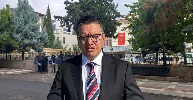 Kayyum dönemi mercek altında, eski başkan dahil 29 tutuklama