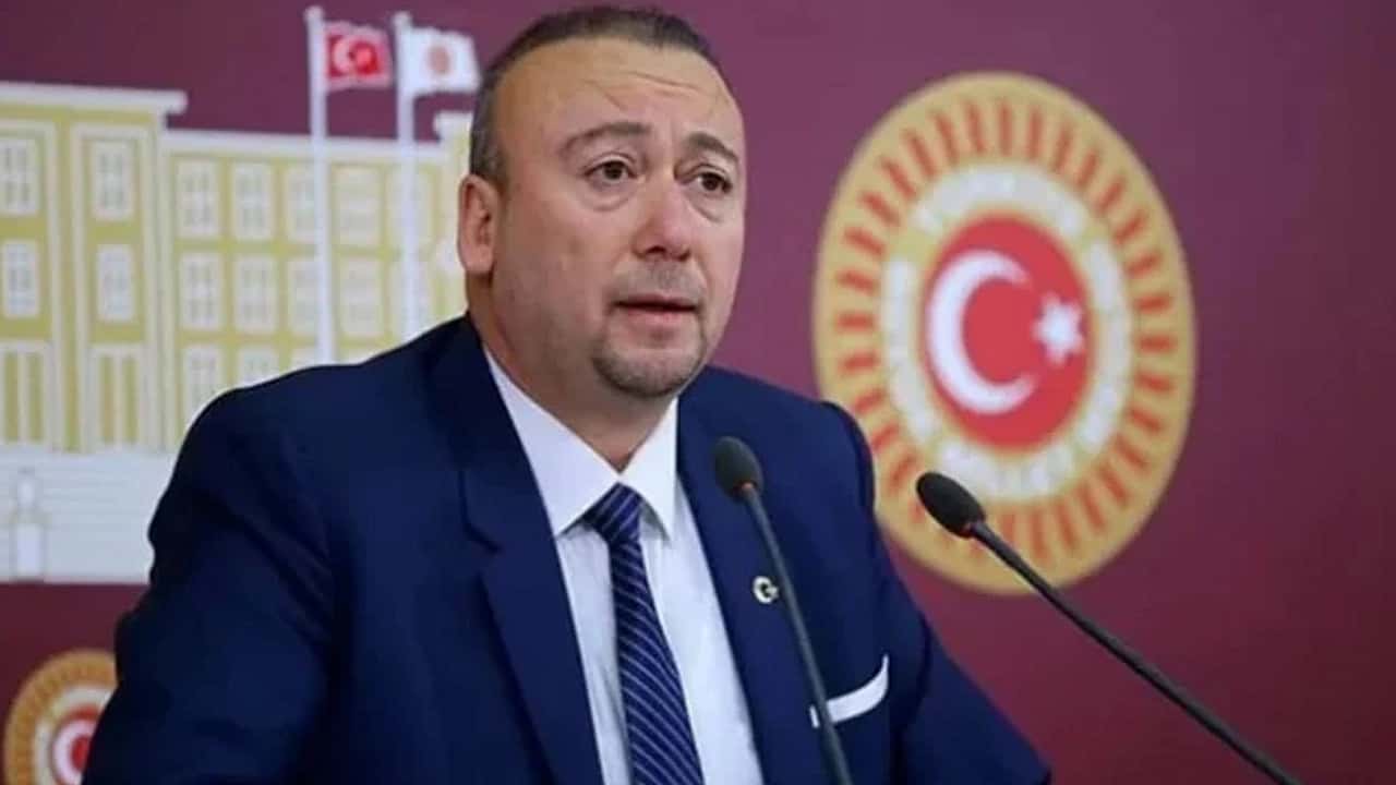 Özkan Yalım, CHP’den ihraç edildi