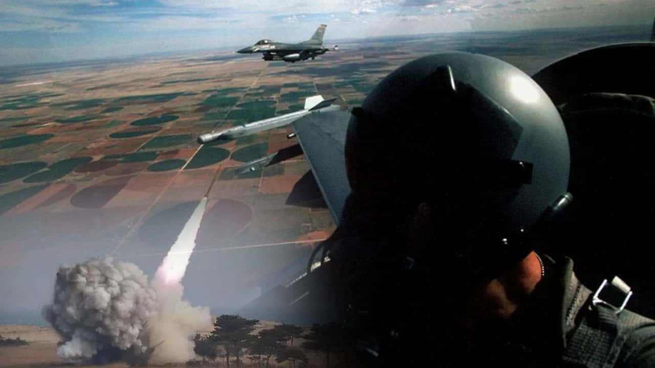 İran'da düşen ABD uçağının pilotu konuştu