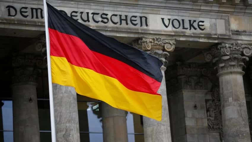 Germany urges its citizens to leave Iran