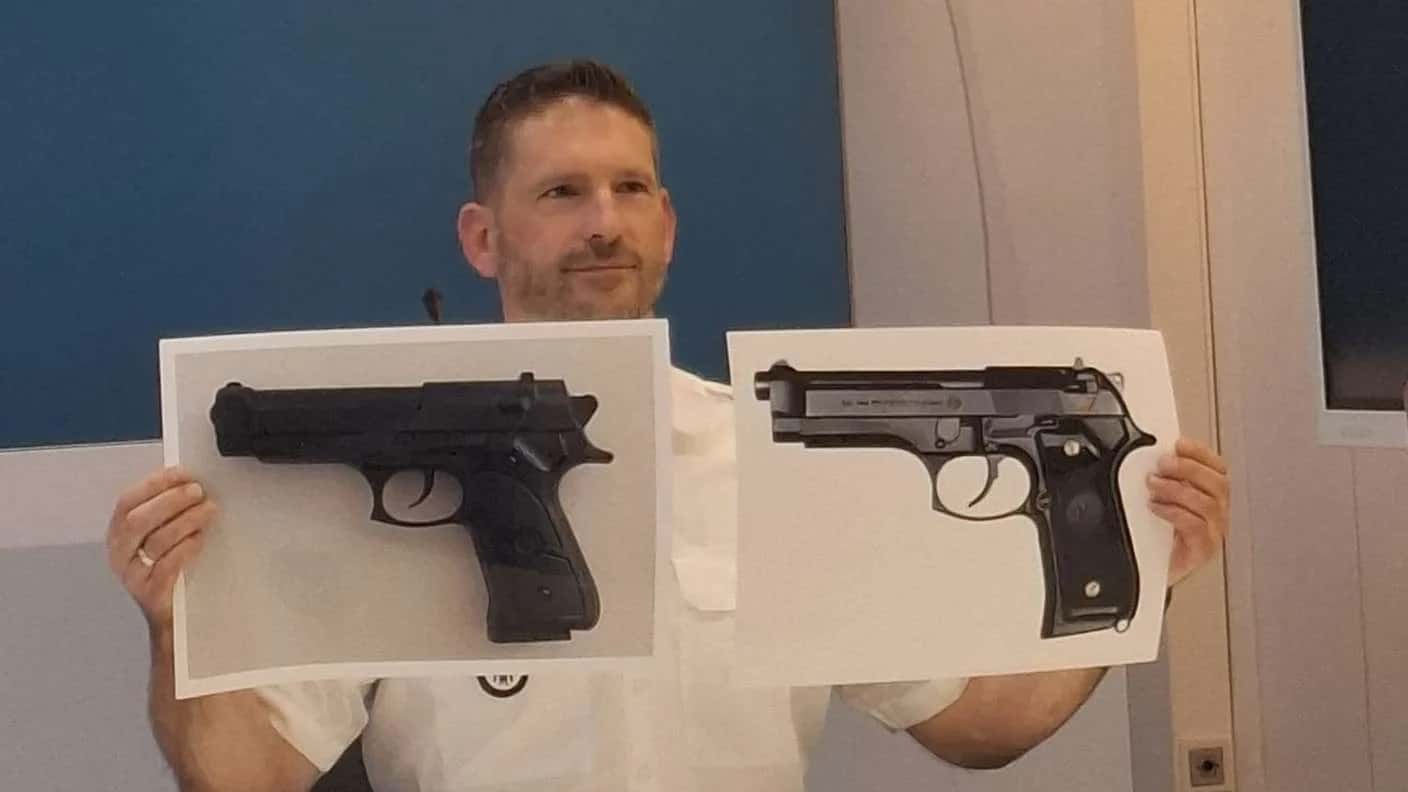 Münih'te polis, elindeki oyuncak airsoft silahı gerçek zannettiği 14 yaşındaki genci vurdu