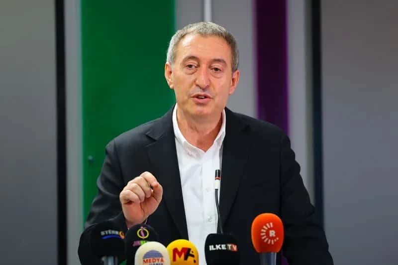 واکنشهای پیدرپی حزب دم: بازداشتها به روند صلح لطمه میزند