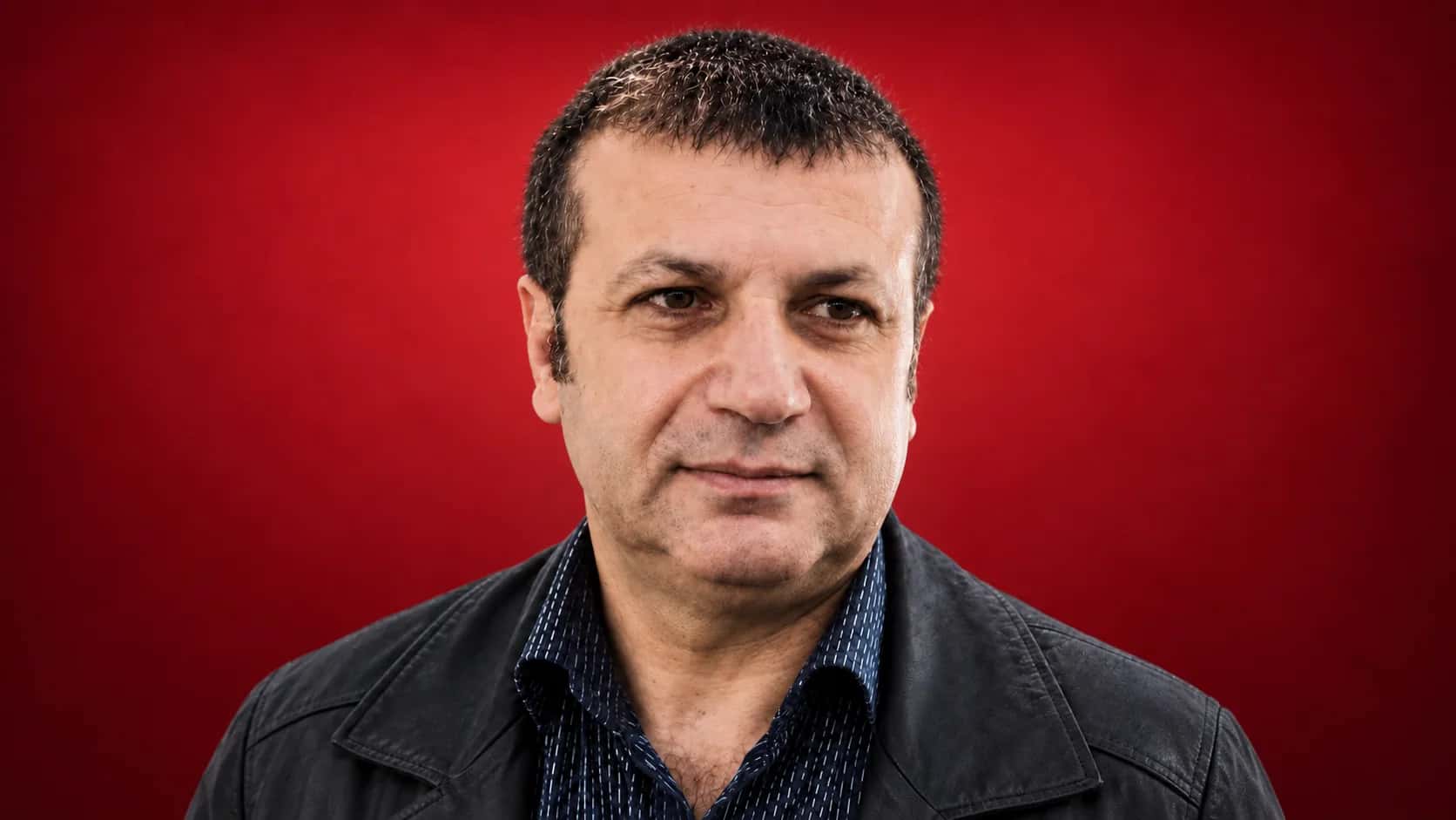Remezan Bakur: Leben, Sprache und Kunst