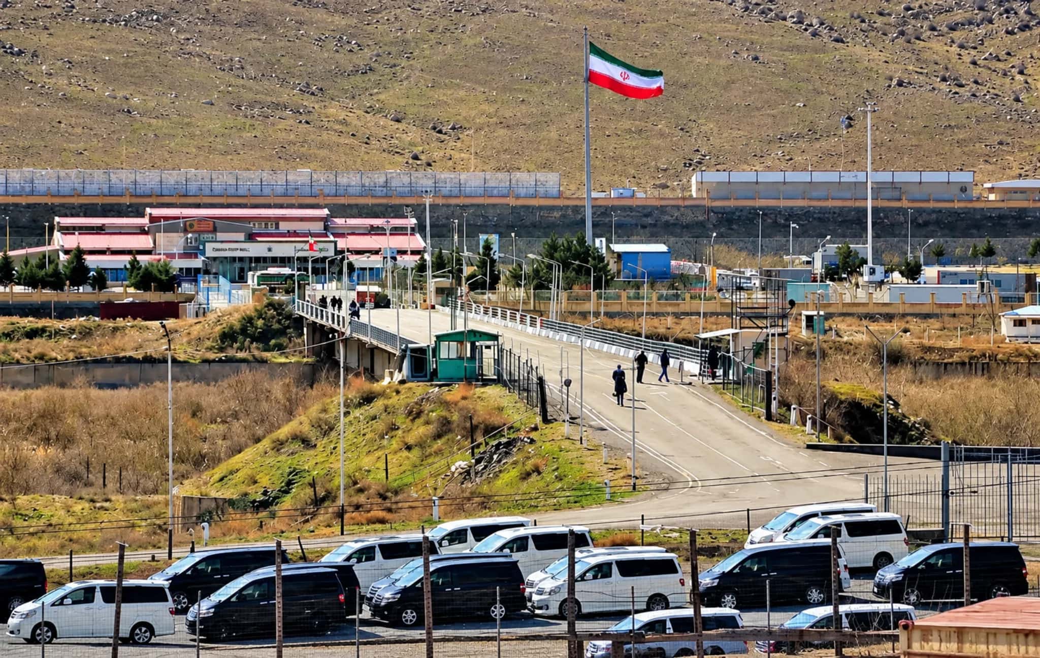 Devrim Muhafızları savaşın ardından çekilmedi: Rojhilat kentlerinin girişleri kalıcı gözetim noktasına dönüşüyor