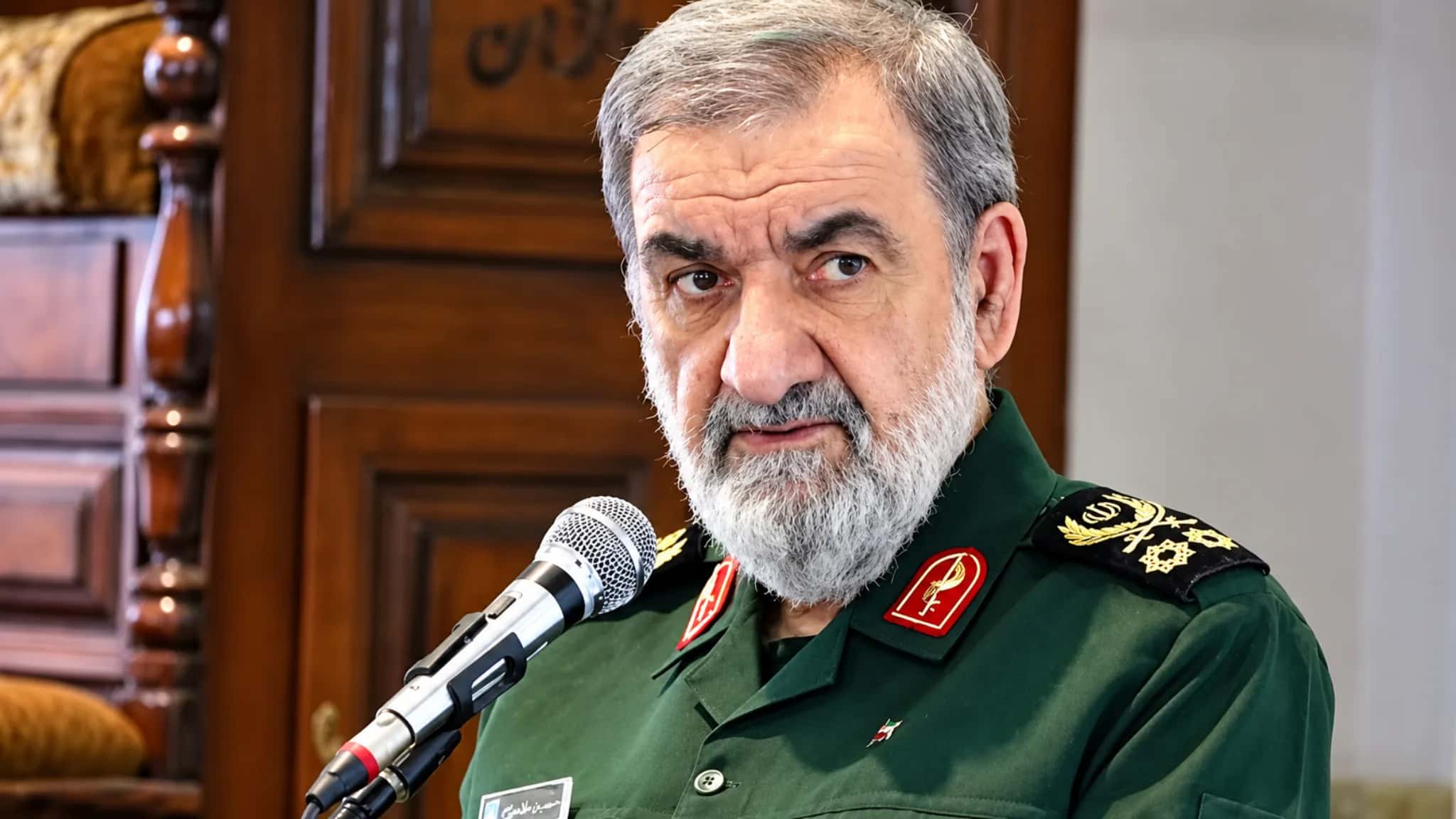 İran'ın güvenlik şefi Muhsin Rızai'den Avrupa'ya tehdit, "Bedel ödeme sırası sizde"