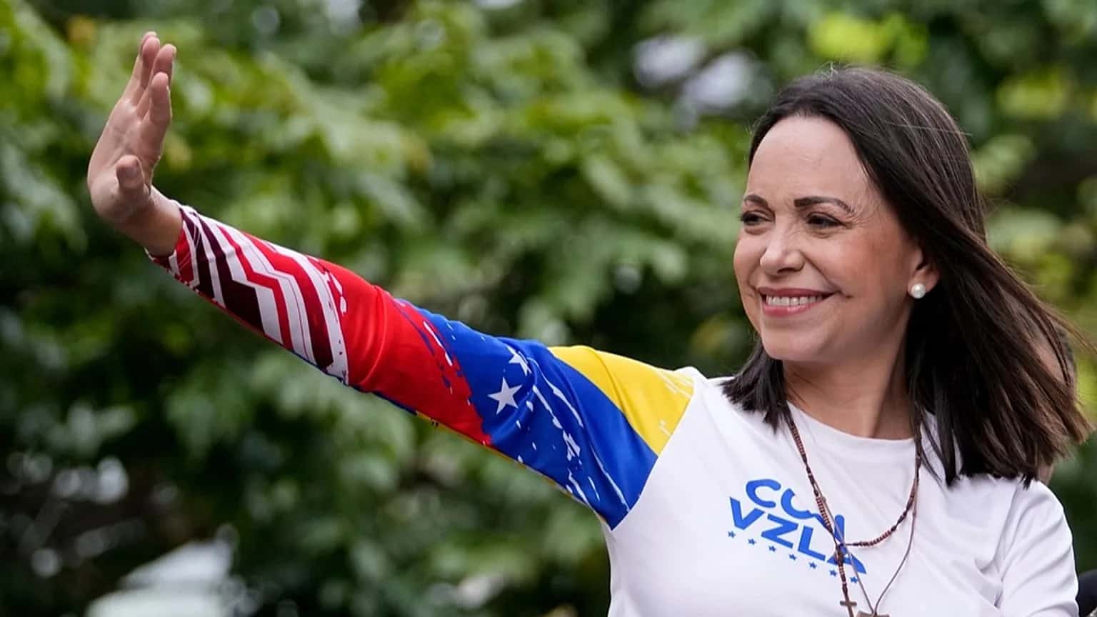Venezuelalı muhalif lider Machado 10 ay sonra ülkesine döndü